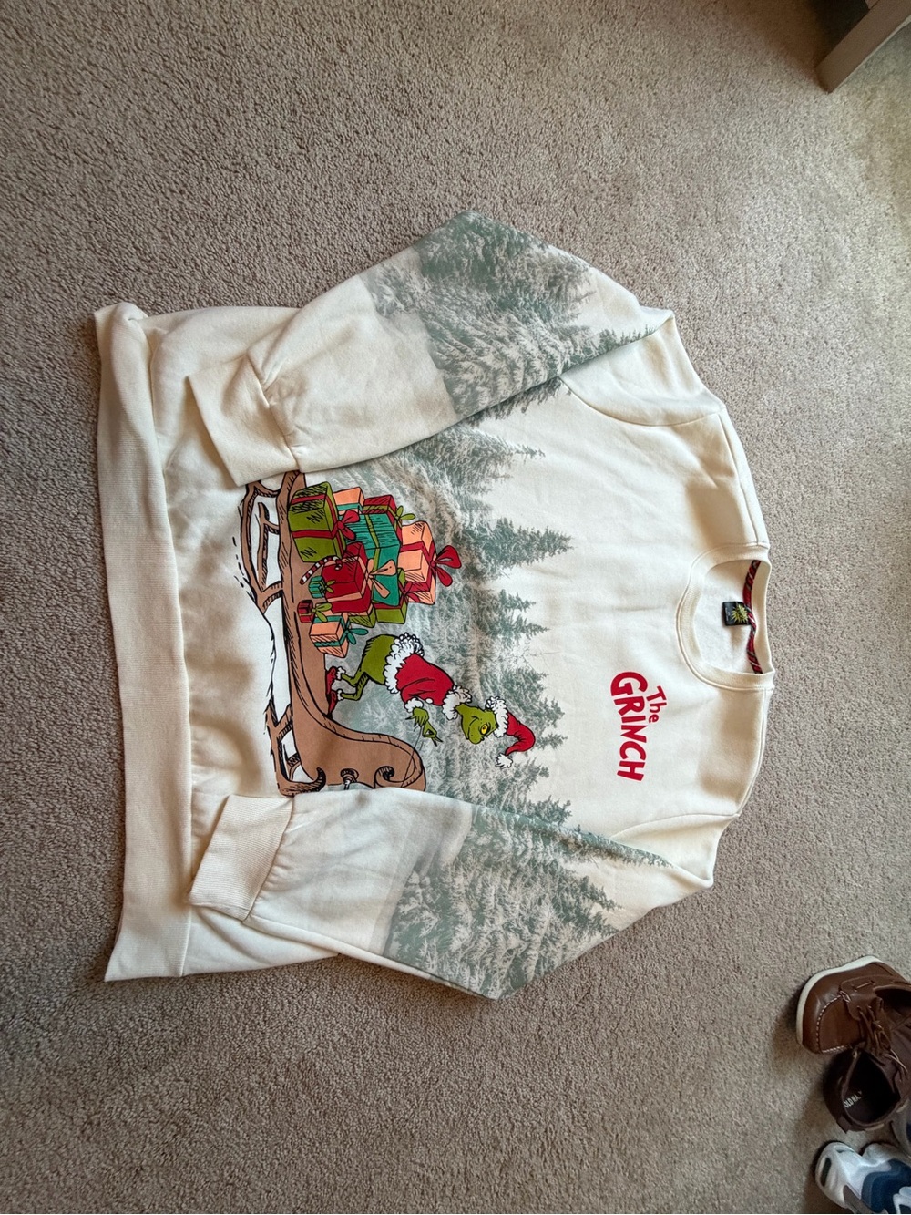 The Grinch Cream Graphic Holiday Crewneck Sweatshirt